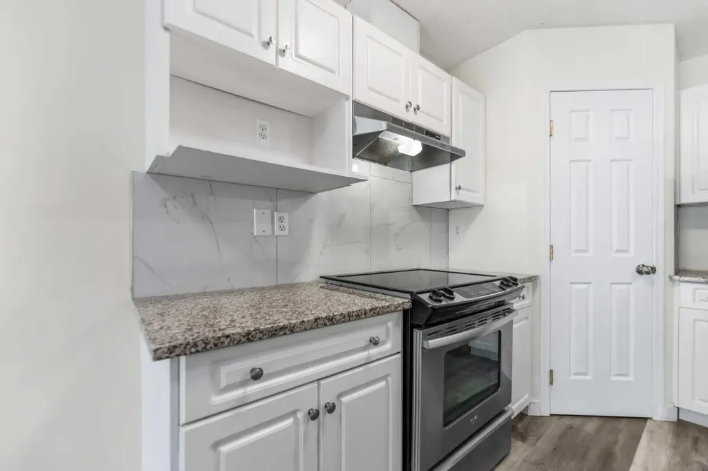 290 Shawville Way SE Calgary AB T2Y 3Z9