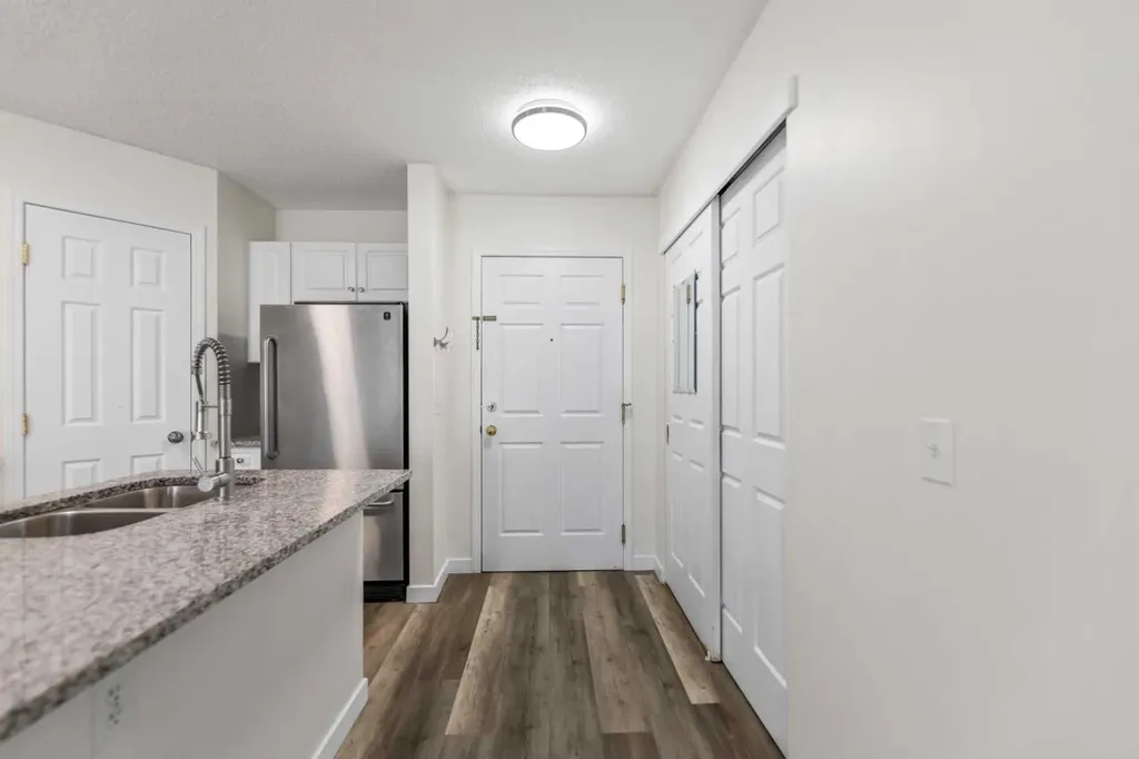 290 Shawville Way SE Calgary AB T2Y 3Z9