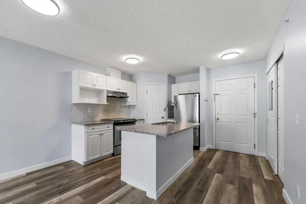 290 Shawville Way SE Calgary AB T2Y 3Z9
