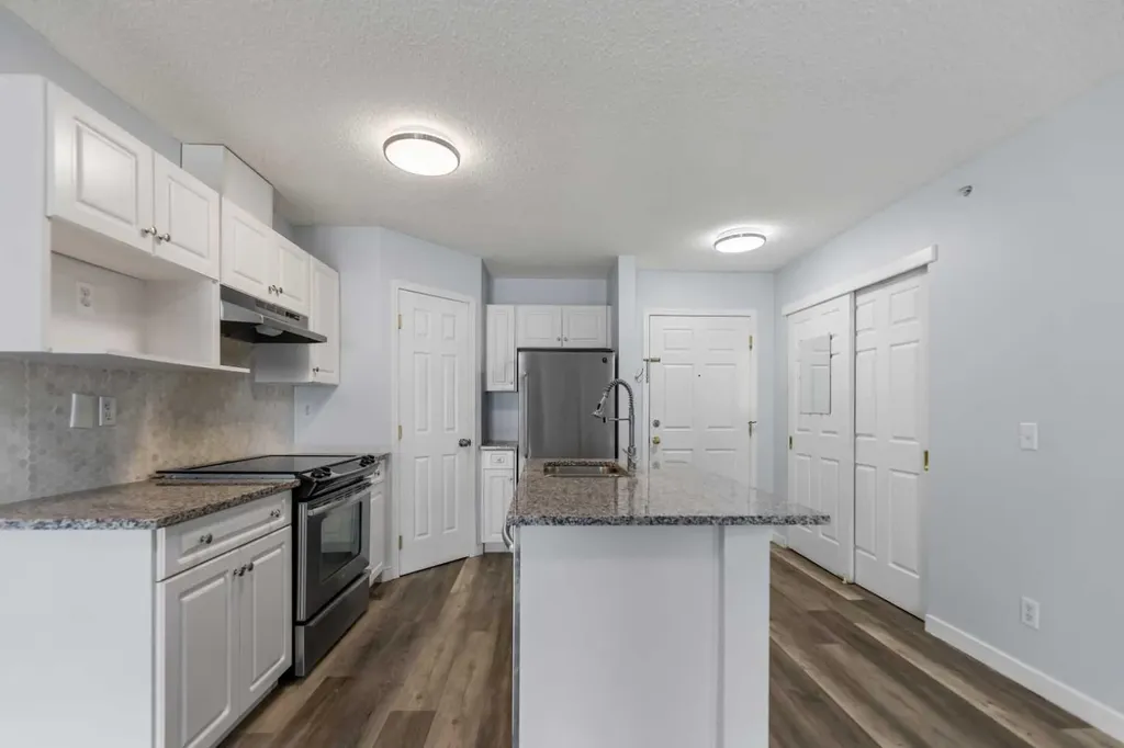 290 Shawville Way SE Calgary AB T2Y 3Z9