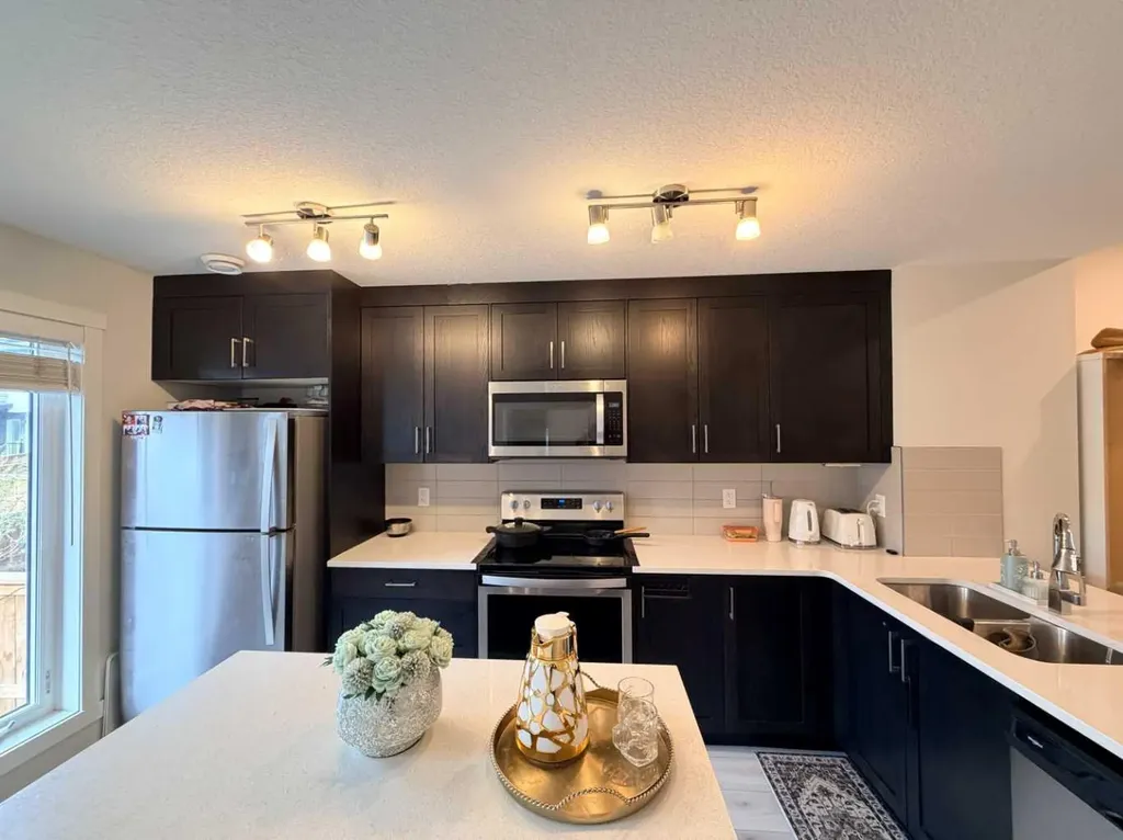 450 Seton Circle SE Calgary AB T3M 3H1