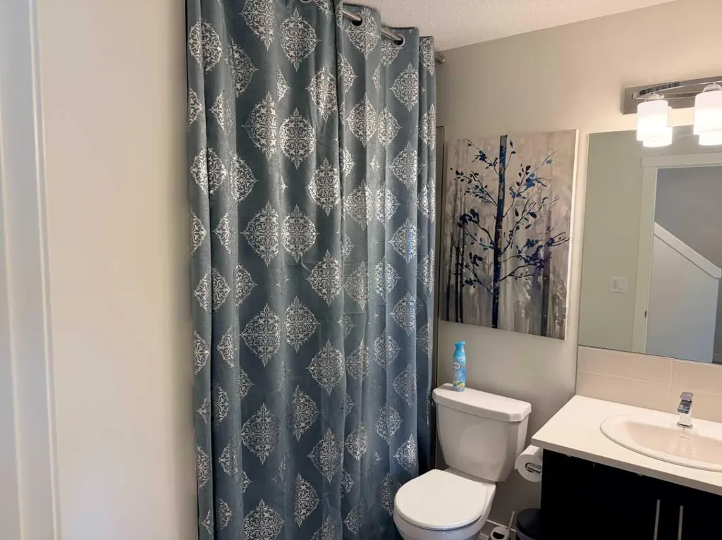 450 Seton Circle SE Calgary AB T3M 3H1