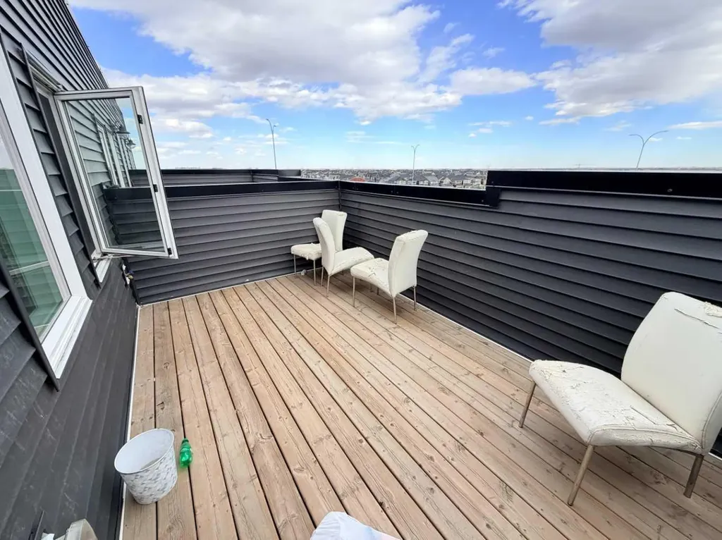 450 Seton Circle SE Calgary AB T3M 3H1