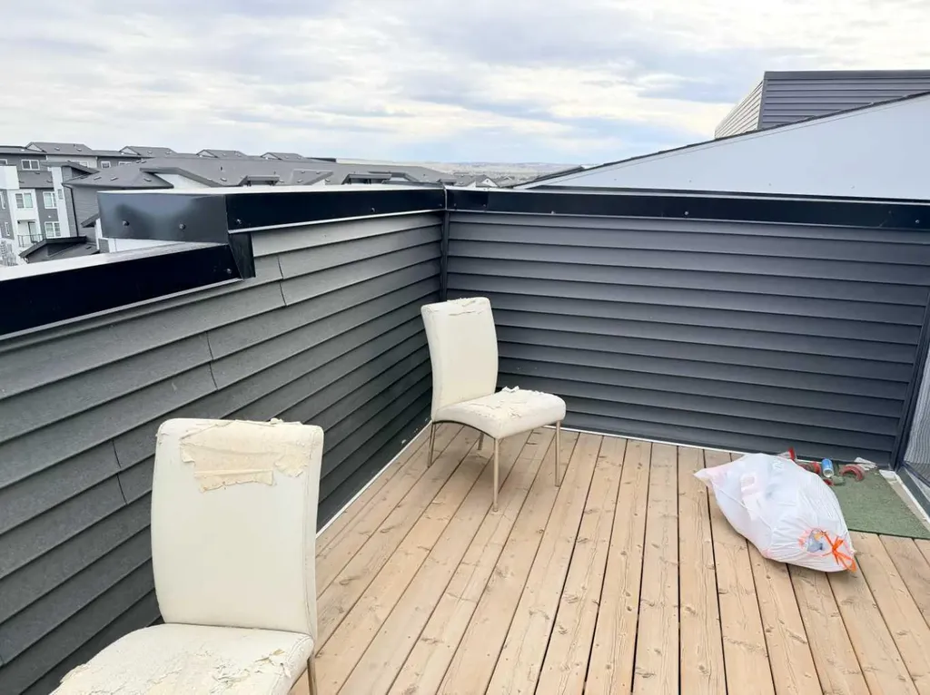 450 Seton Circle SE Calgary AB T3M 3H1