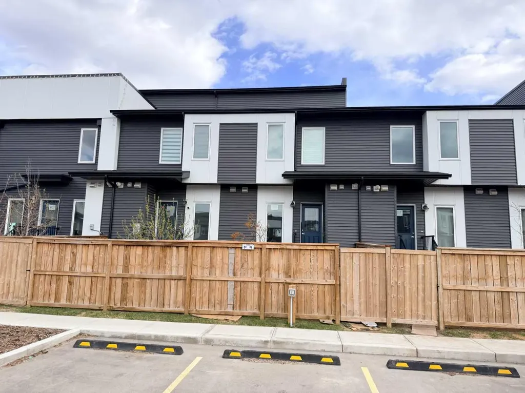 450 Seton Circle SE Calgary AB T3M 3H1