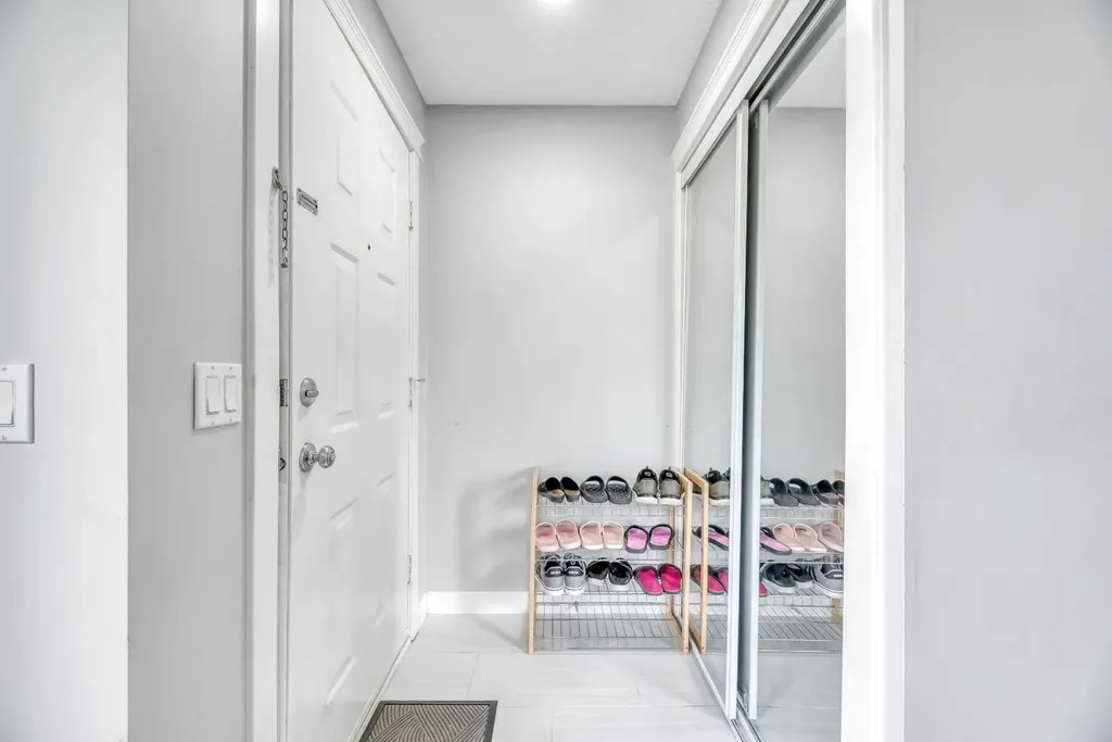 6408 54 Street NE Calgary AB T3J1Z5