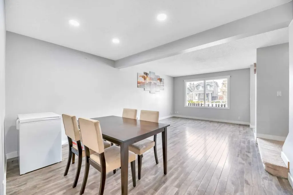 6408 54 Street NE Calgary AB T3J1Z5