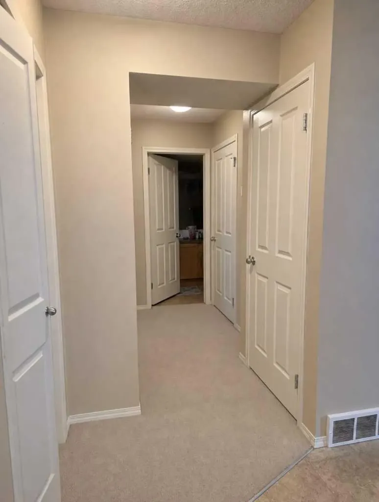270 Saddlebrook Point NE Calgary AB T3J 0G5
