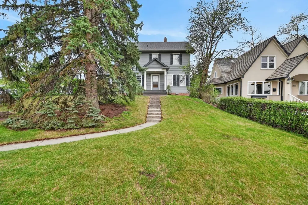 1439 Shelbourne Street SW Calgary AB T3C 2L1