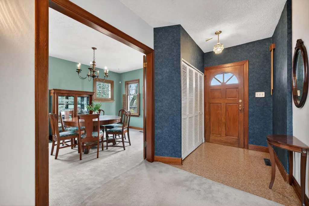 1439 Shelbourne Street SW Calgary AB T3C 2L1