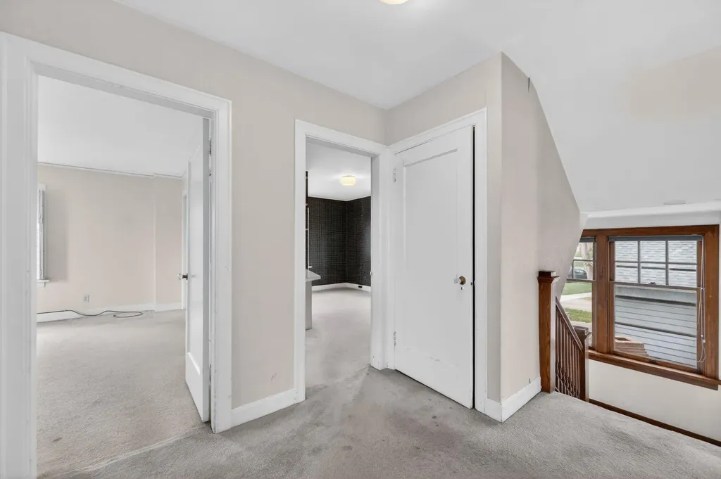 1439 Shelbourne Street SW Calgary AB T3C 2L1