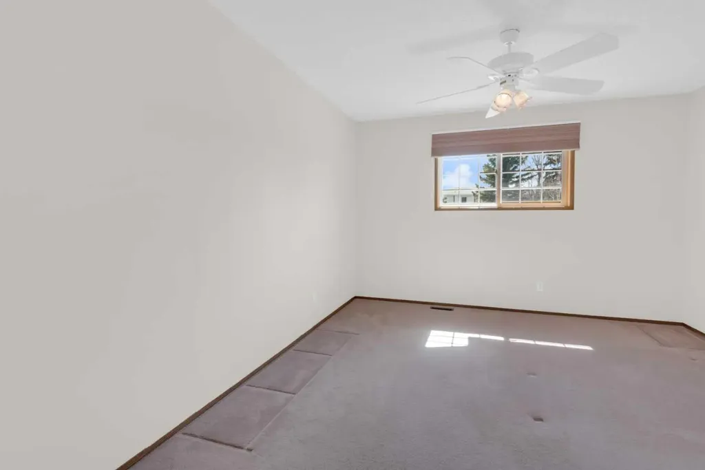 216 Shawinigan Drive SW Calgary AB T2Y 3B4