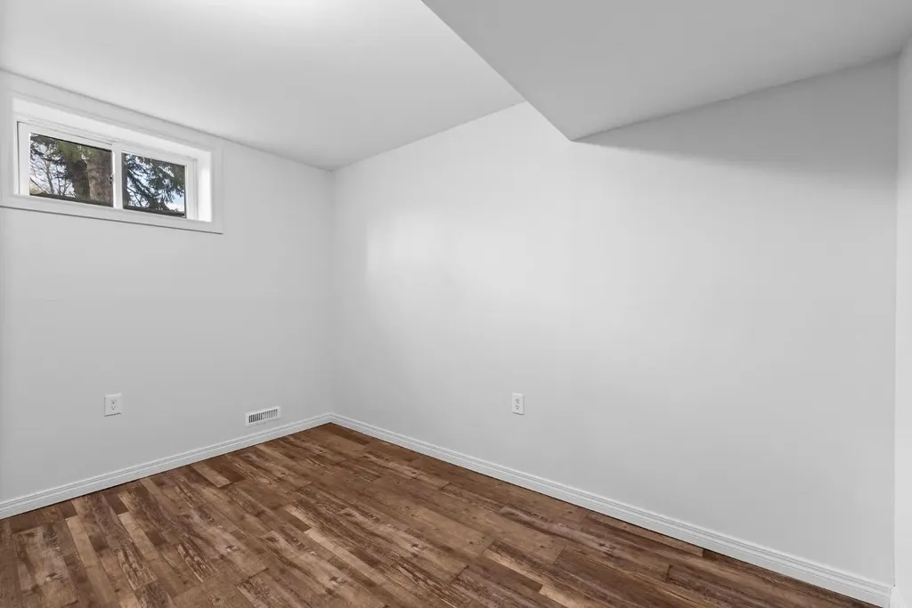 5228 47 Street Camrose AB T4V 1K4