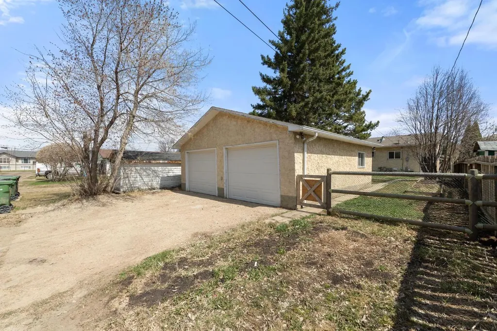 5228 47 Street Camrose AB T4V 1K4