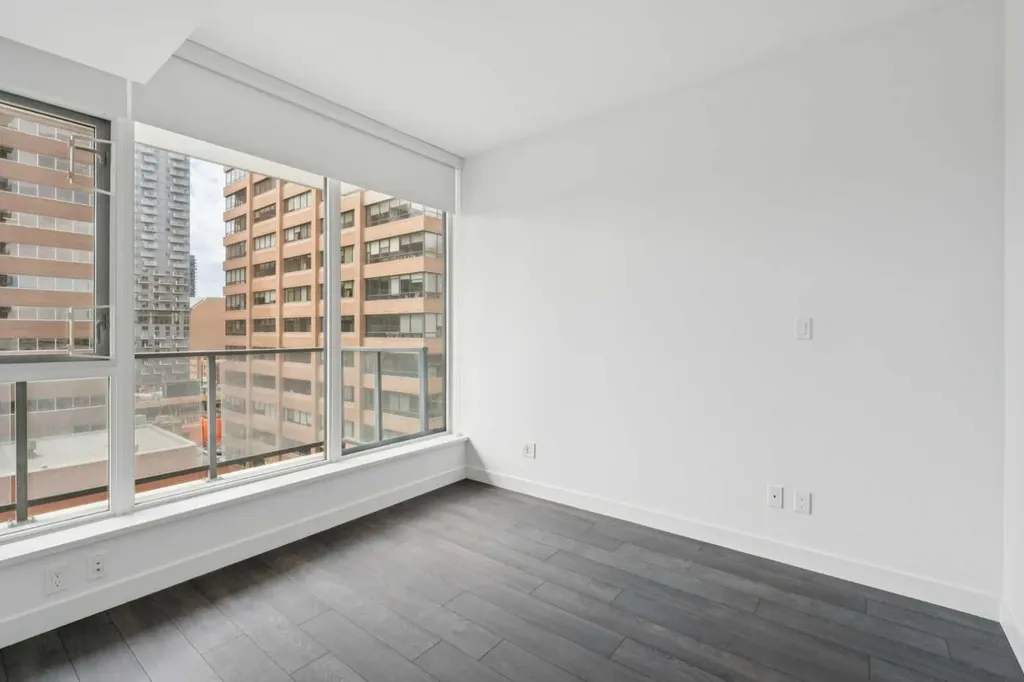 310 12 Avenue SW Calgary AB T2R 1B5