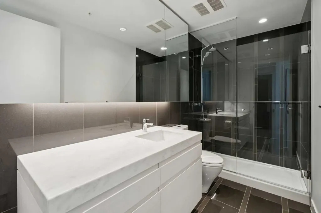 310 12 Avenue SW Calgary AB T2R 1B5