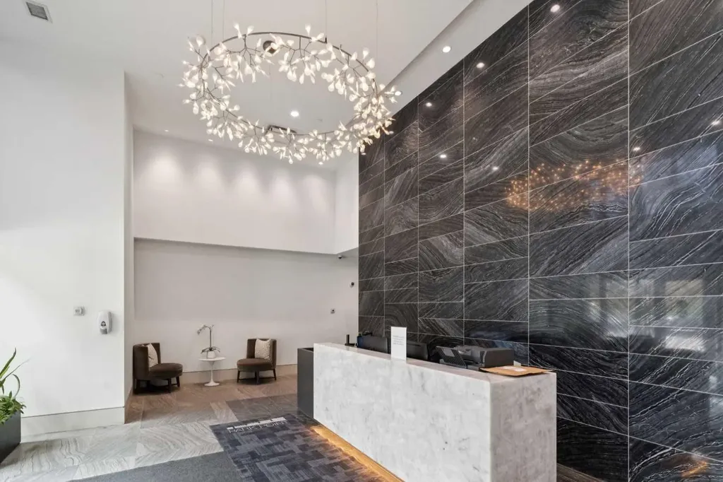 310 12 Avenue SW Calgary AB T2R 1B5