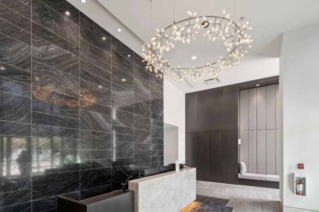 310 12 Avenue SW Calgary AB T2R 1B5