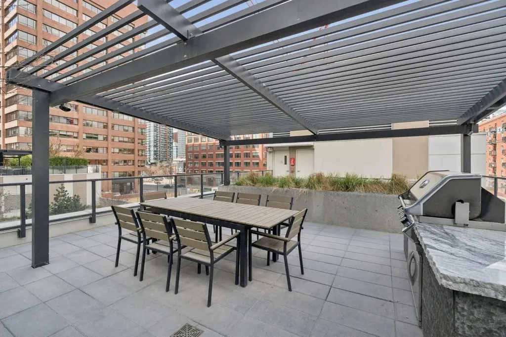 310 12 Avenue SW Calgary AB T2R 1B5