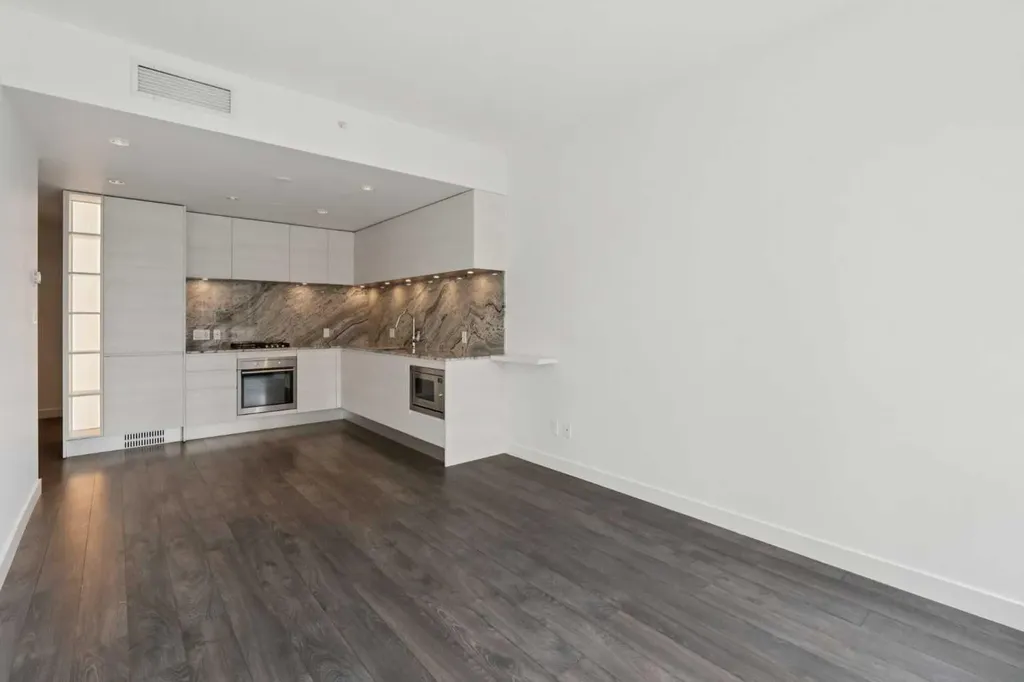 310 12 Avenue SW Calgary AB T2R 1B5