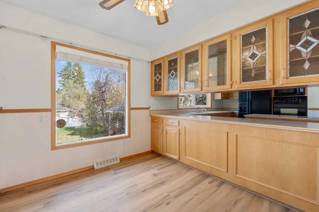 444 Woodland Crescent SE Calgary AB T2J 1J9