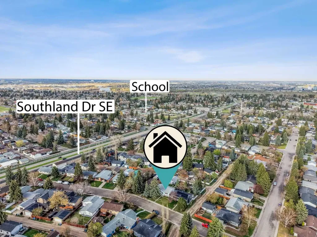 444 Woodland Crescent SE Calgary AB T2J 1J9