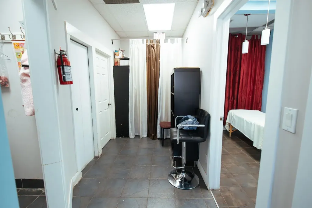 123 Harvest Hills Drive NE Calgary AB T3K 4R2