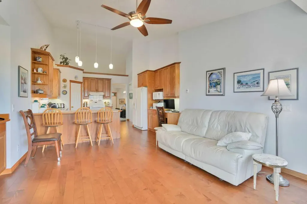 82 Valley Ridge Point NW Calgary AB T3B 5A7