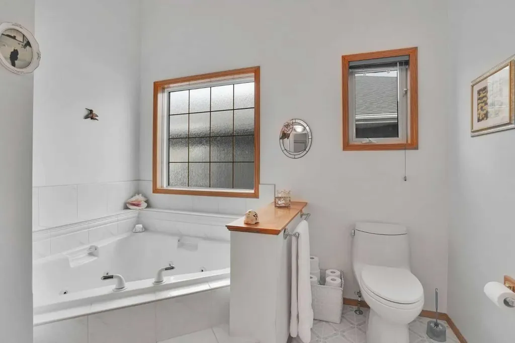 82 Valley Ridge Point NW Calgary AB T3B 5A7