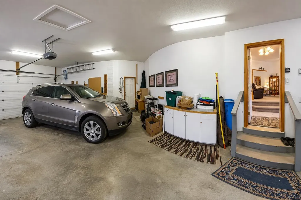 82 Valley Ridge Point NW Calgary AB T3B 5A7