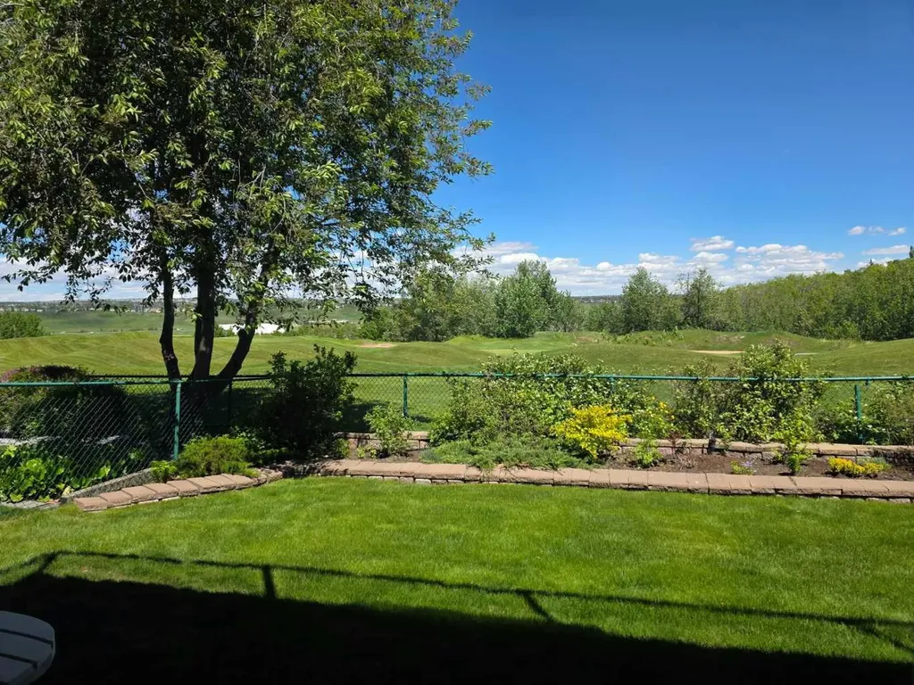 82 Valley Ridge Point NW Calgary AB T3B 5A7
