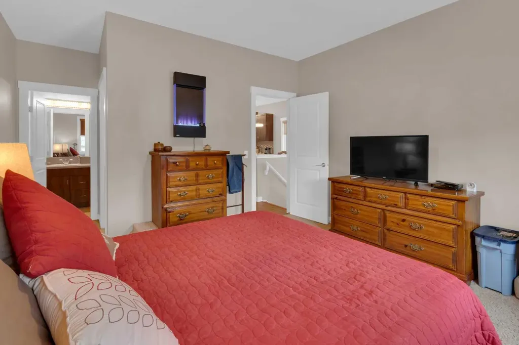 129 Fireside Place Cochrane AB T4C 0R4