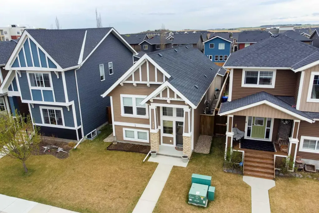 129 Fireside Place Cochrane AB T4C 0R4