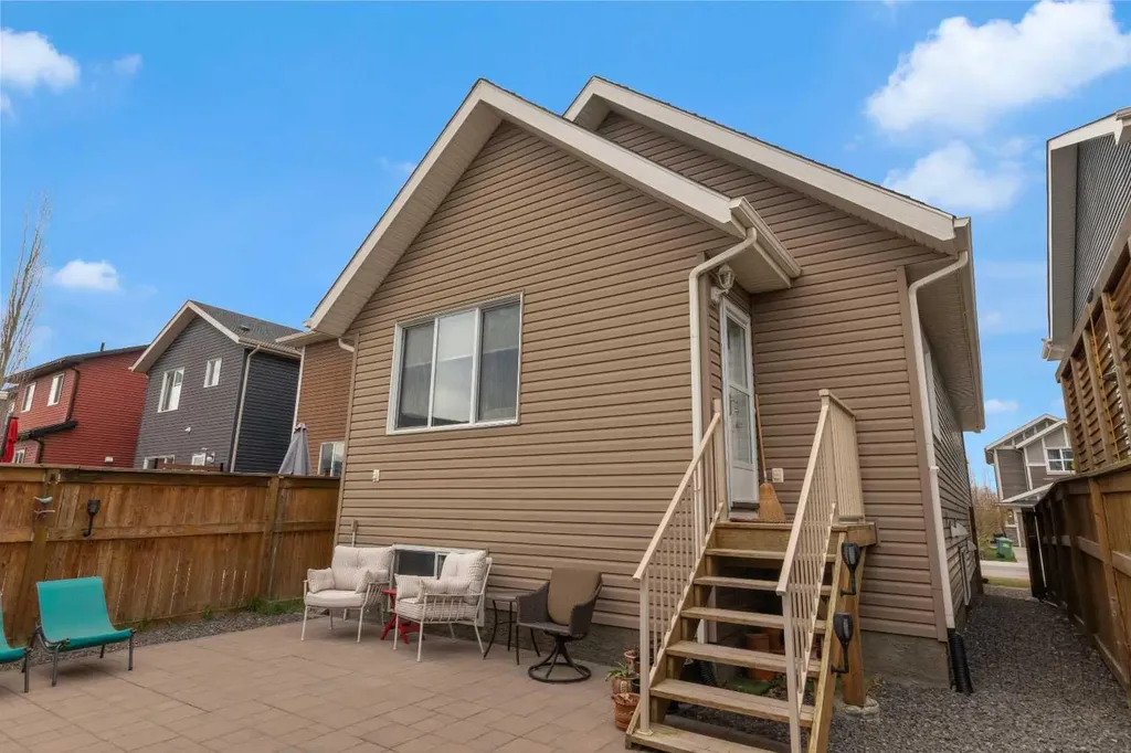 129 Fireside Place Cochrane AB T4C 0R4