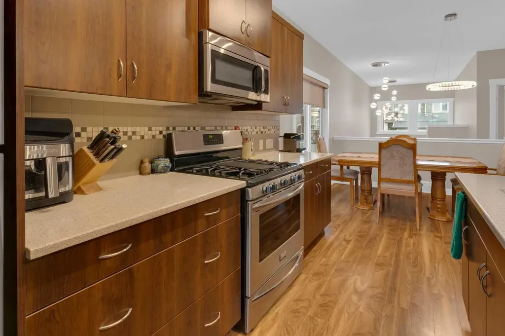 129 Fireside Place Cochrane AB T4C 0R4