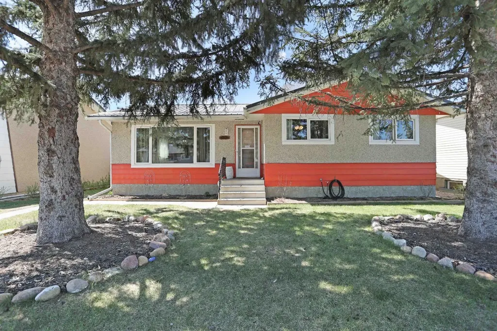 59 Greenbrook Drive E Brooks AB T1R 0J6