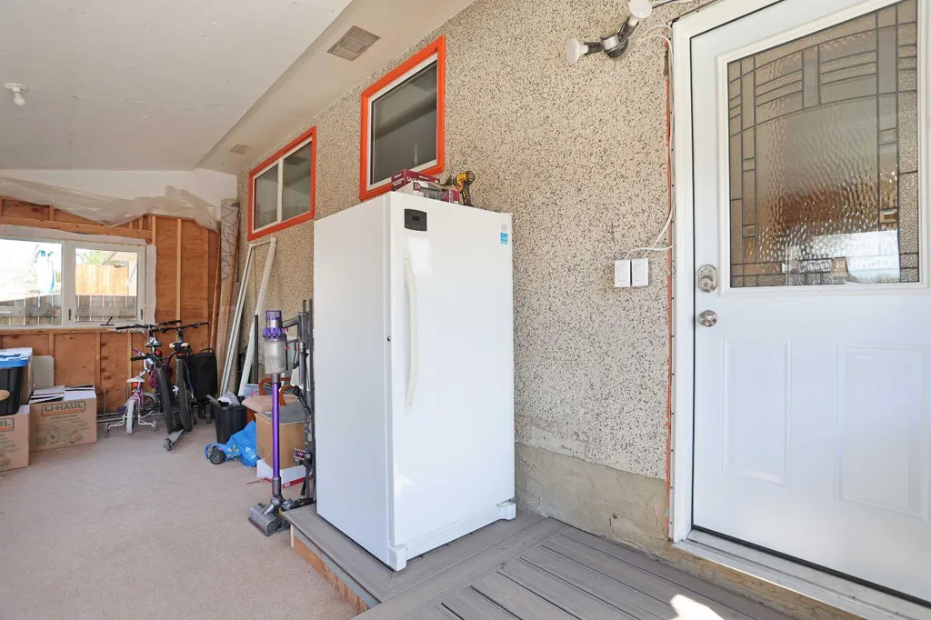 59 Greenbrook Drive E Brooks AB T1R 0J6