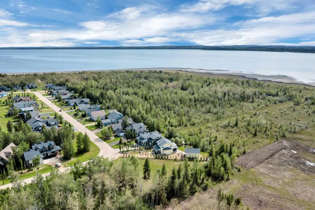 420 Summer Crescent Rural Ponoka County AB T0C 2J0