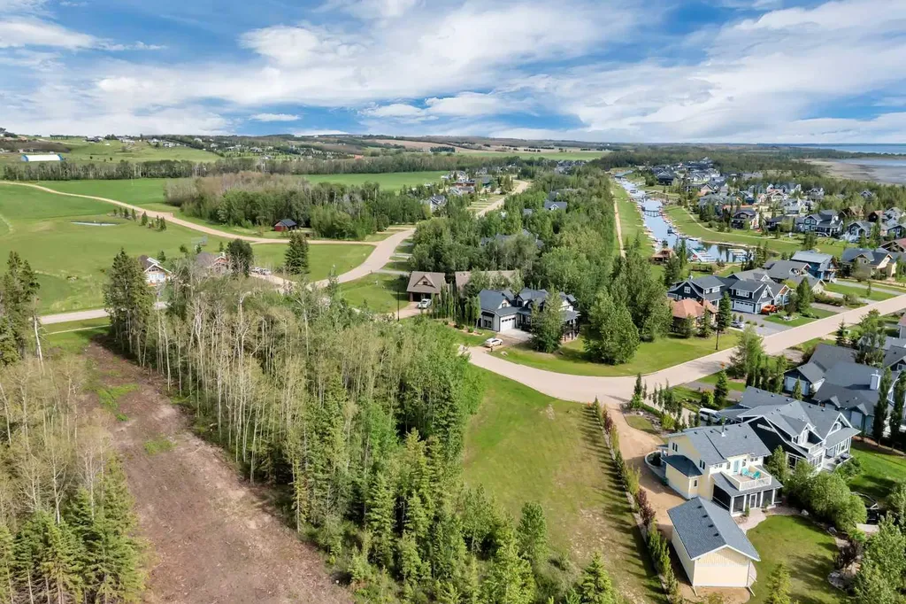 420 Summer Crescent Rural Ponoka County AB T0C 2J0