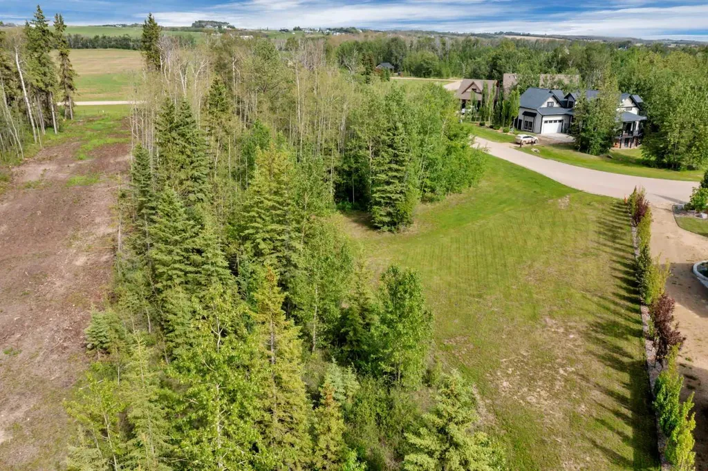 420 Summer Crescent Rural Ponoka County AB T0C 2J0