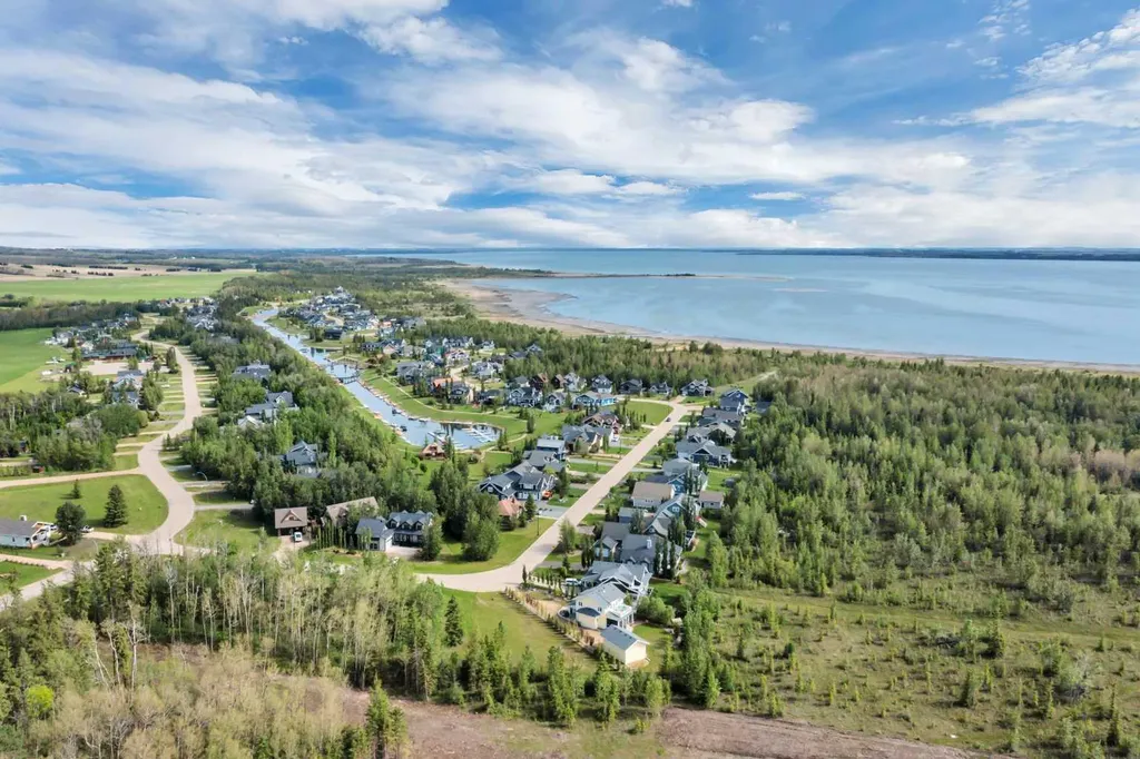 420 Summer Crescent Rural Ponoka County AB T0C 2J0