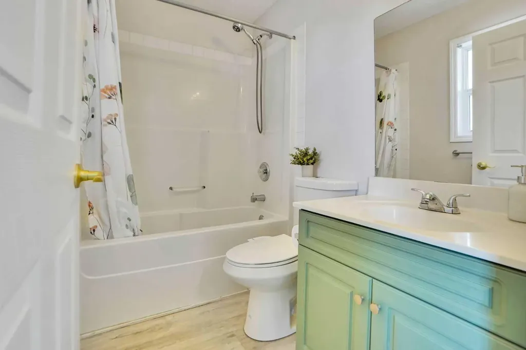 19 Taravista Gardens NE Calgary AB T3J 4K8