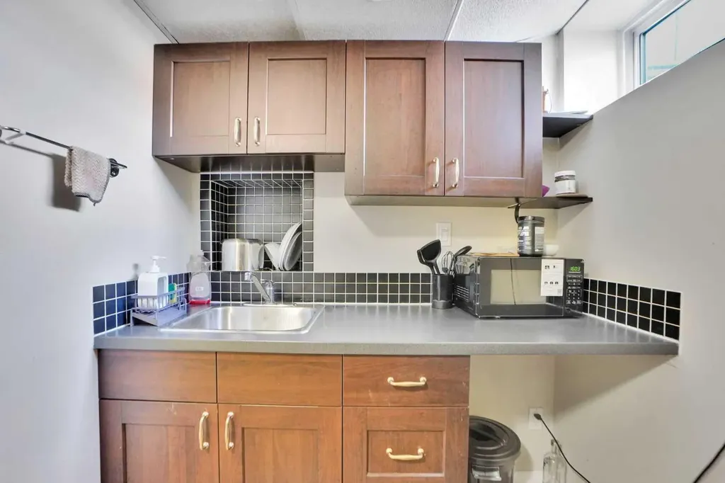 19 Taravista Gardens NE Calgary AB T3J 4K8
