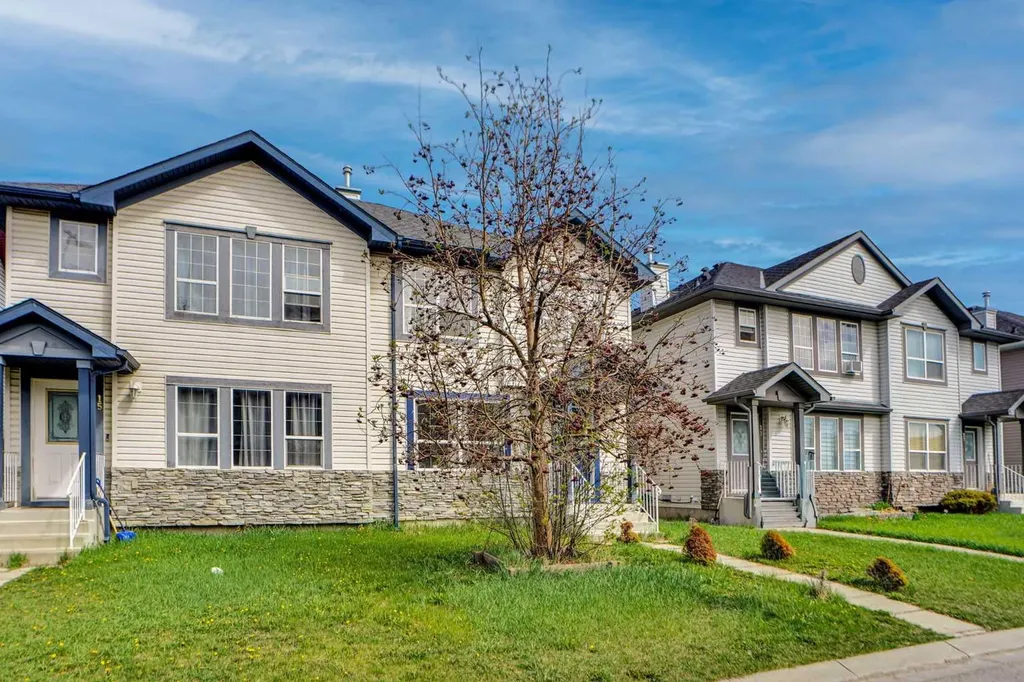 19 Taravista Gardens NE Calgary AB T3J 4K8