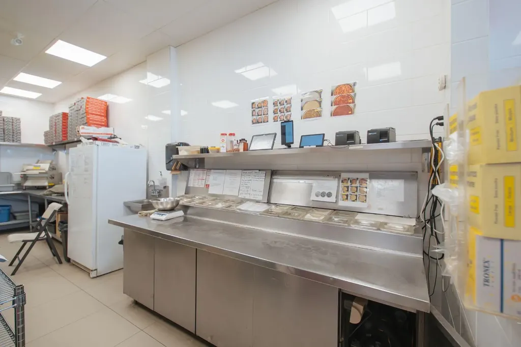 123 17 Avenue SW Calgary AB T3E 7E7