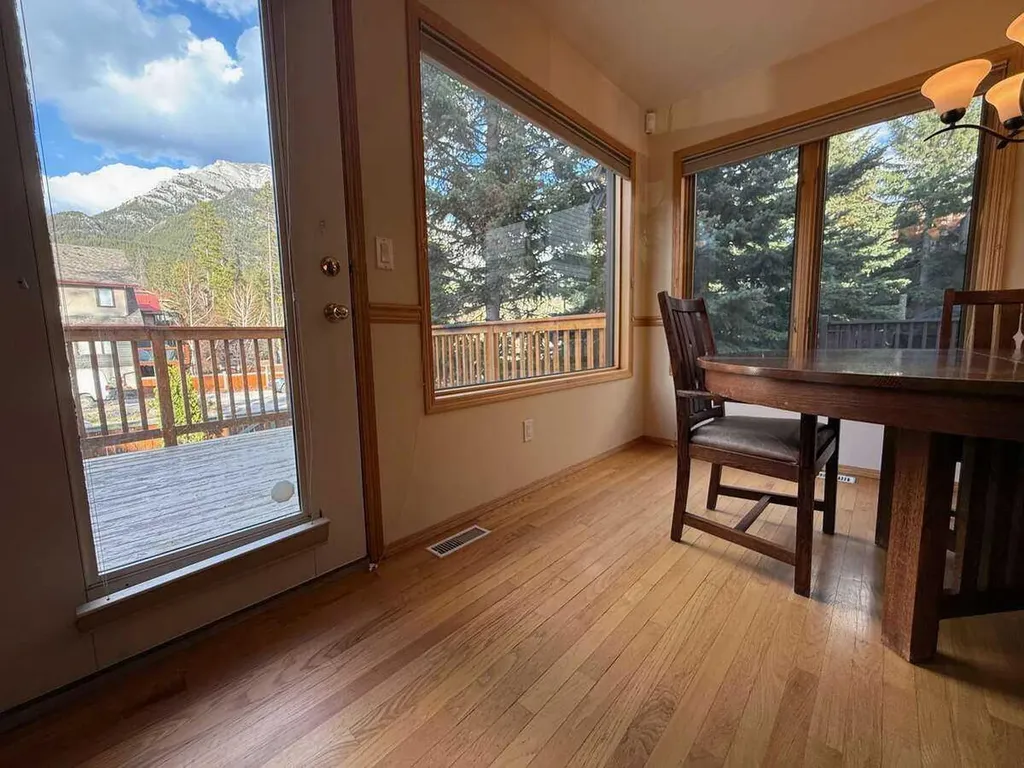 2 Terrace Place Canmore AB T1W 2Y3
