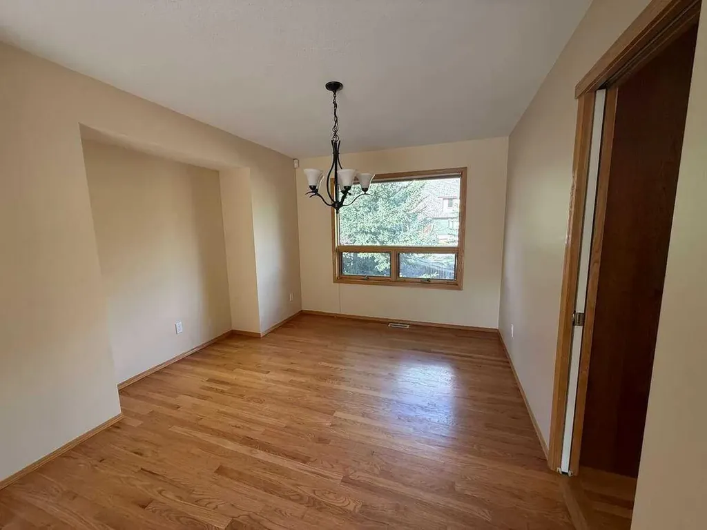 2 Terrace Place Canmore AB T1W 2Y3