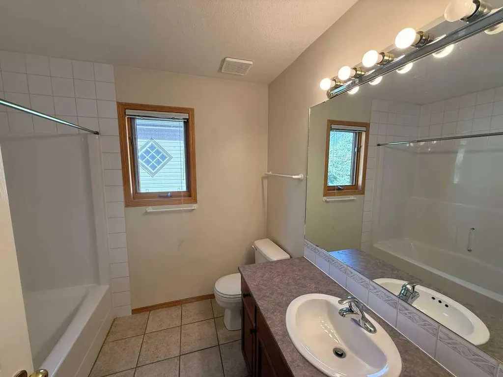 2 Terrace Place Canmore AB T1W 2Y3