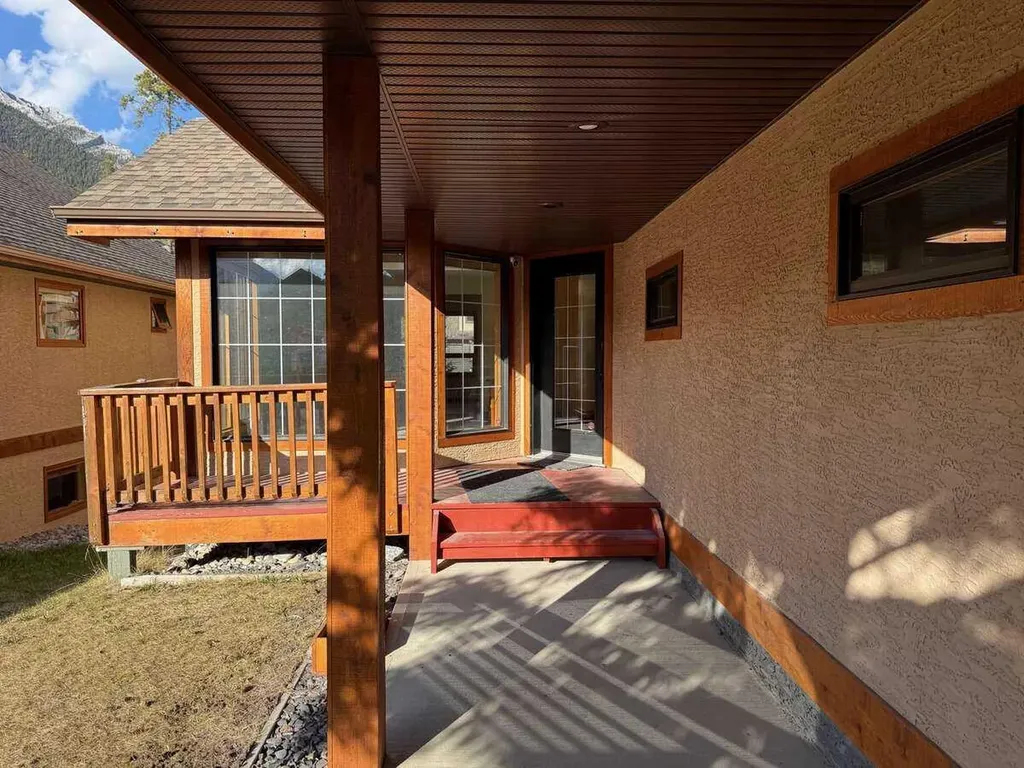 2 Terrace Place Canmore AB T1W 2Y3