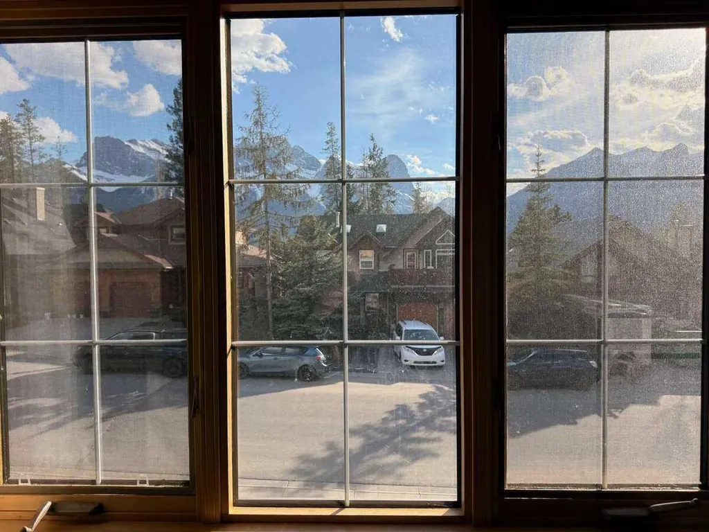 2 Terrace Place Canmore AB T1W 2Y3